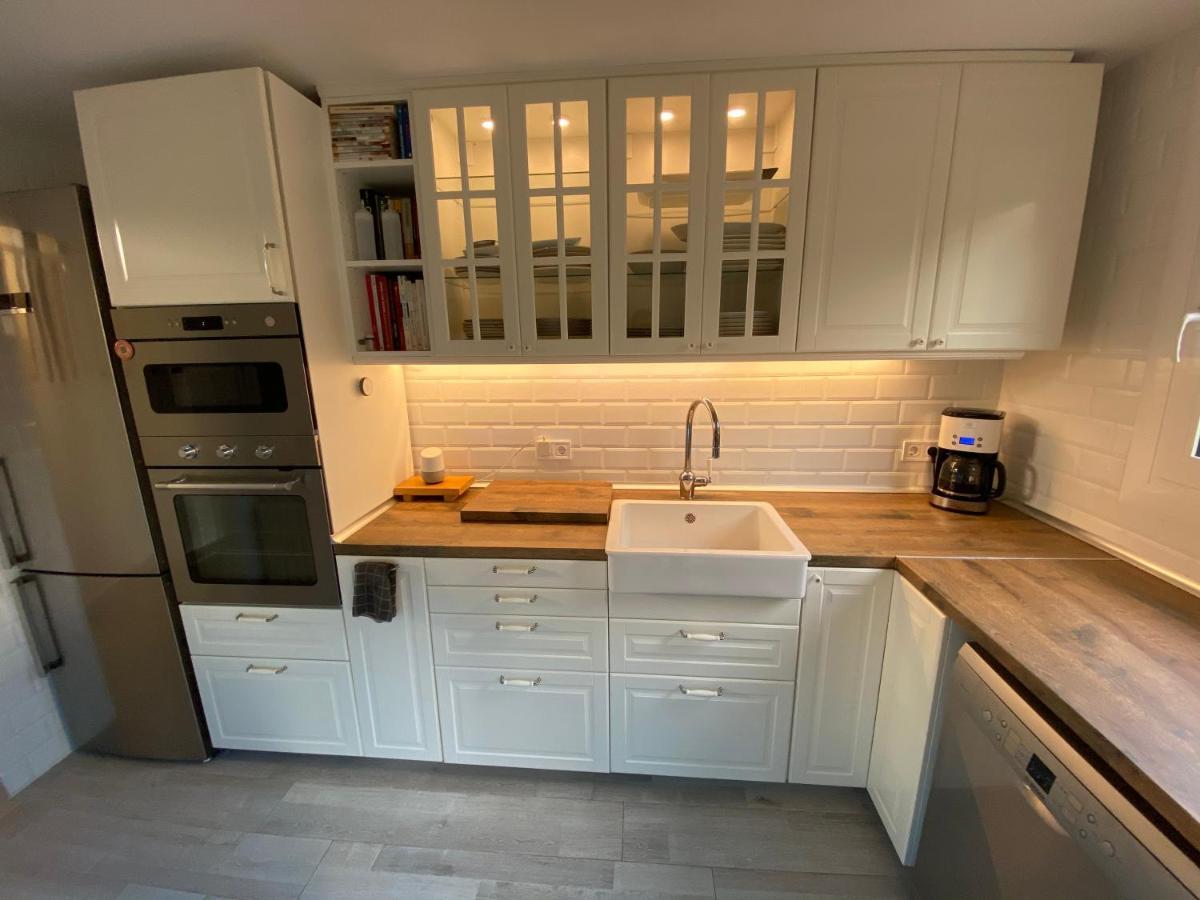 Casa En Masnou Junto A Playa Y Tren Villa Ngoại thất bức ảnh