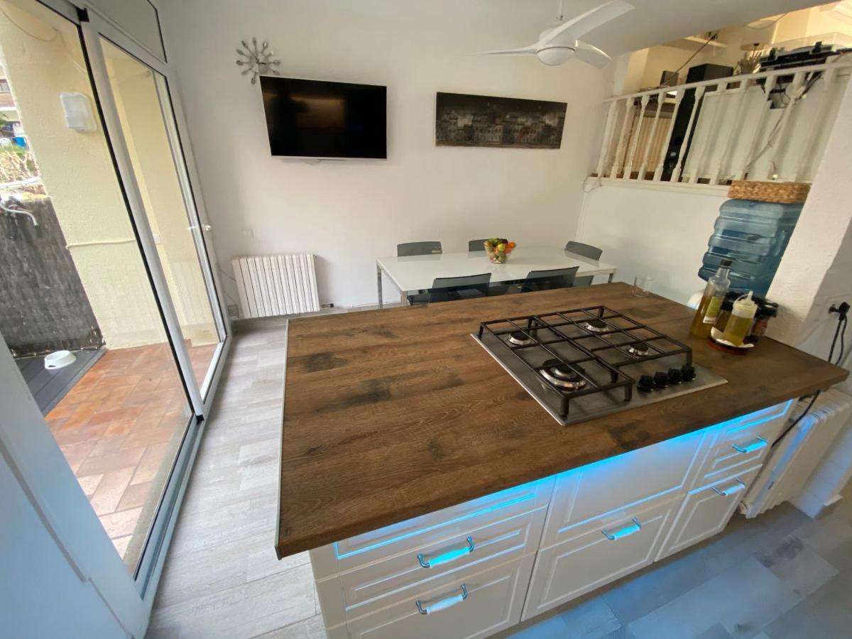 Casa En Masnou Junto A Playa Y Tren Villa Ngoại thất bức ảnh