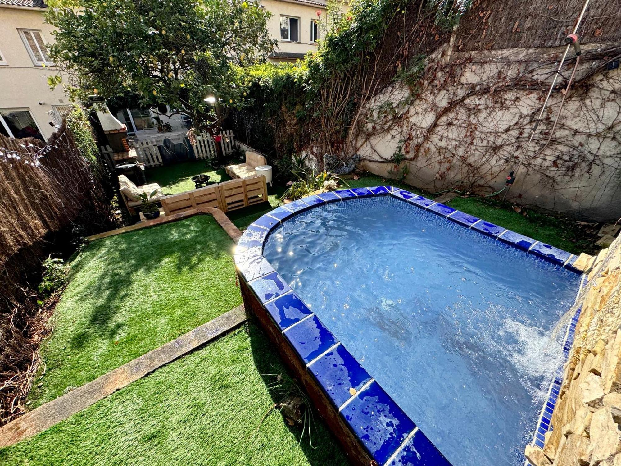 Casa En Masnou Junto A Playa Y Tren Villa Ngoại thất bức ảnh