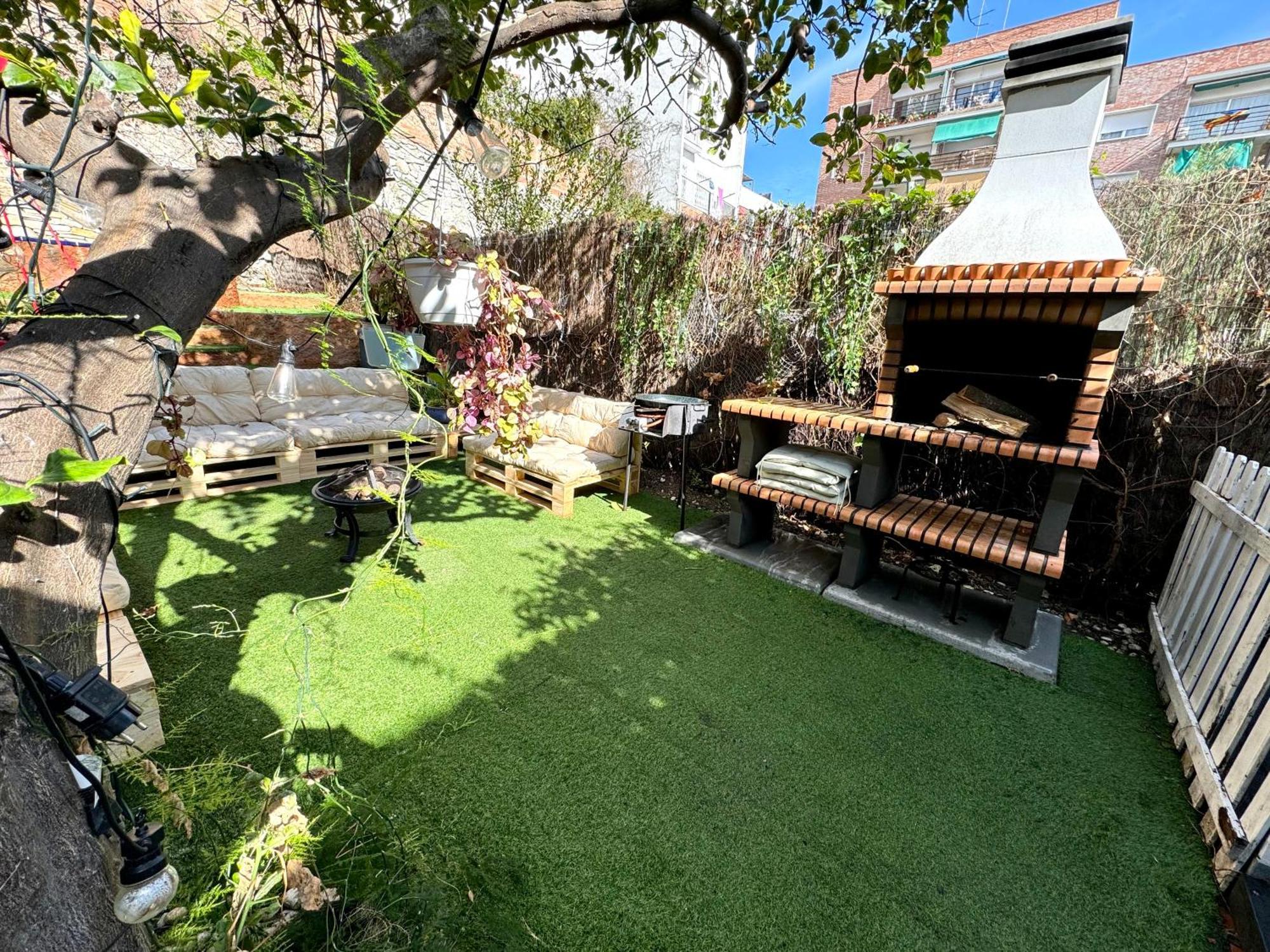 Casa En Masnou Junto A Playa Y Tren Villa Ngoại thất bức ảnh
