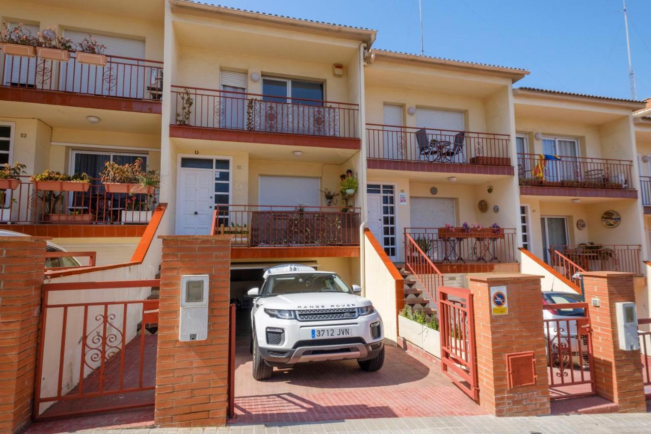 Casa En Masnou Junto A Playa Y Tren Villa Ngoại thất bức ảnh