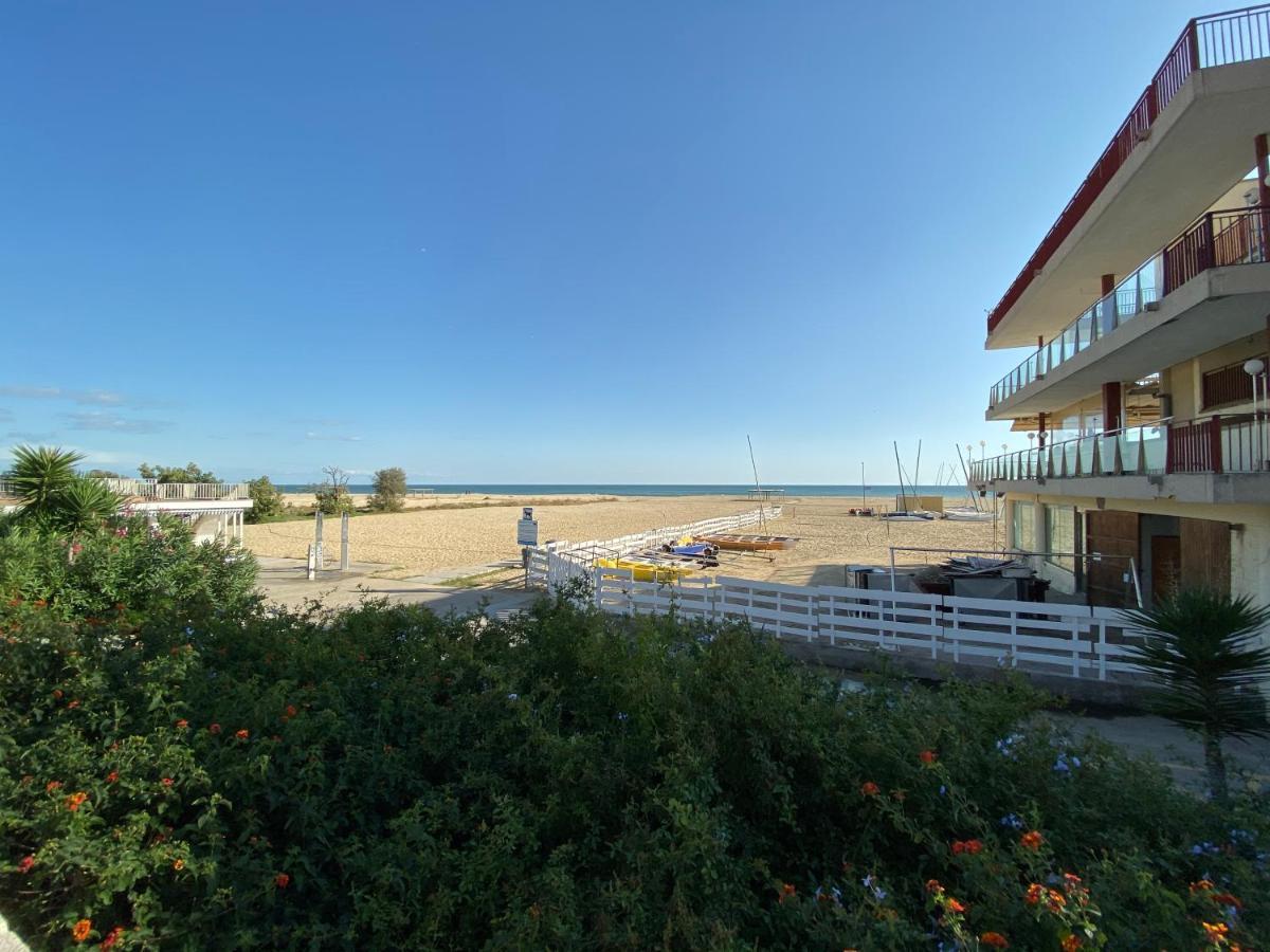 Casa En Masnou Junto A Playa Y Tren Villa Ngoại thất bức ảnh